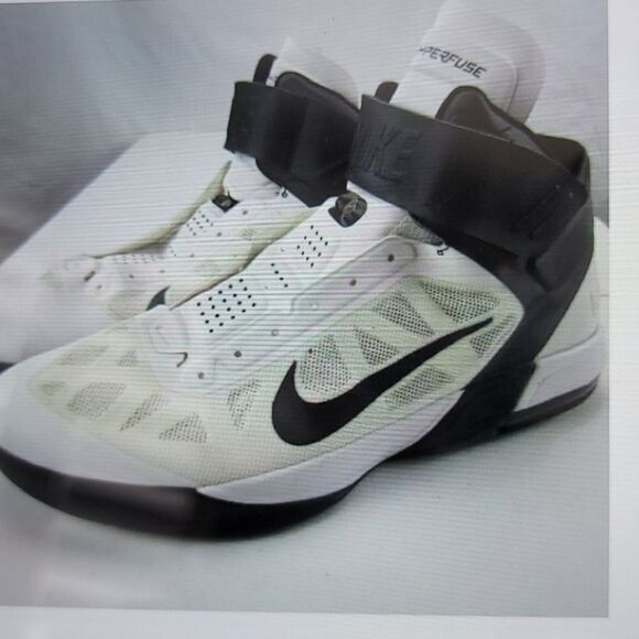 - Nike hyperfuse max air size 15 - Picture 1 of 10